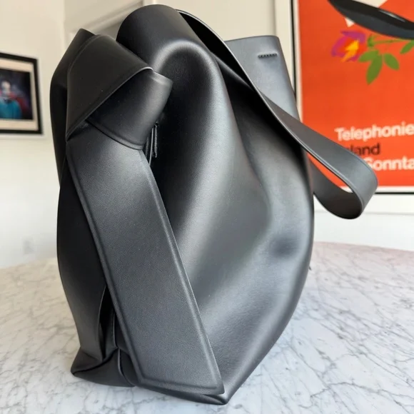 Acne Studios Musubi Midi Shoulder Bag – NWOT – BLACK - Picture 5 of 16